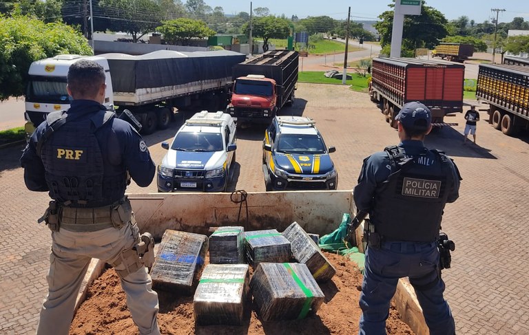 Apreendidas 12 toneladas de maconha escondidas em caminhão roubado em Jardim